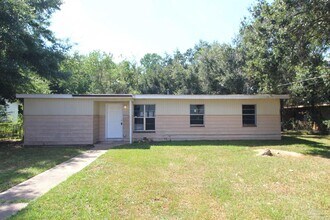 6861 Melanie Dr in Pensacola, FL - Building Photo - Building Photo