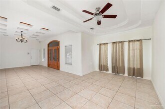 4011 Lomita St in Edinburg, TX - Building Photo - Building Photo