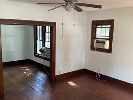 312 S Montgomery St in Clarksville, AR - Building Photo