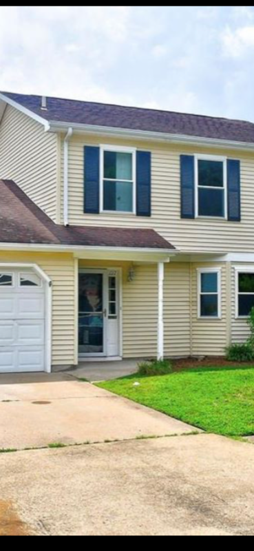 property at 1117 Eaglewood Dr