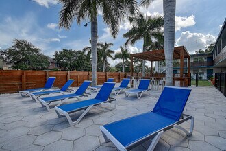 Aqua 550 in St. Petersburg, FL - Foto de edificio - Building Photo
