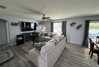 890 NW 253 Dr in Newberry, FL - Building Photo - Building Photo