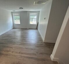 1 High St in Grafton, MA - Building Photo - Building Photo