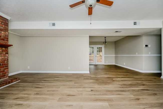 951 Woodbridge Dr NE in Conyers, GA - Building Photo - Building Photo