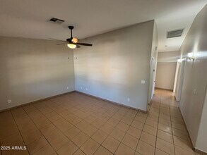 1062 N 27th St in Phoenix, AZ - Building Photo - Building Photo