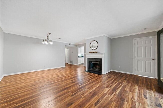 717 Beaufort Cir in Duluth, GA - Building Photo - Building Photo