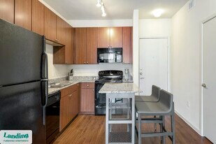 44 Braves Ave in Lawrenceville, GA - Building Photo