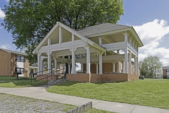 Armstrong Residences in Fort Smith, AR - Building Photo - Building Photo