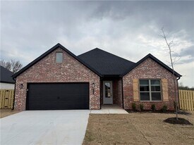 1909 Farmer St in Pea Ridge, AR - Building Photo
