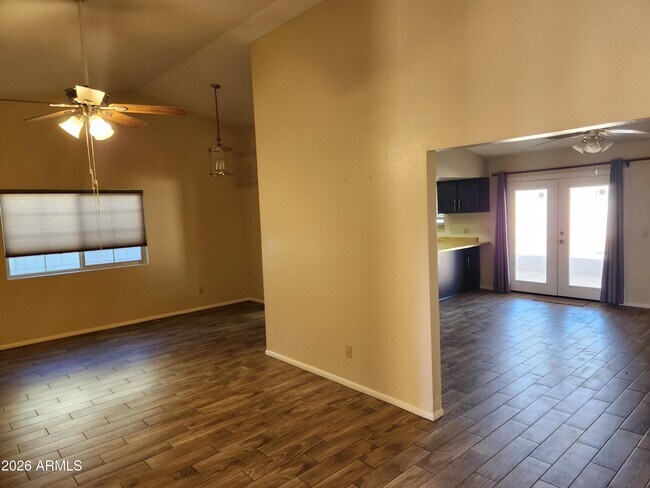 15641 N 63rd Way in Scottsdale, AZ - Building Photo - Building Photo