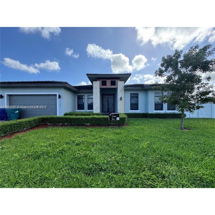 13284 SW 228th St in Miami, FL - Building Photo