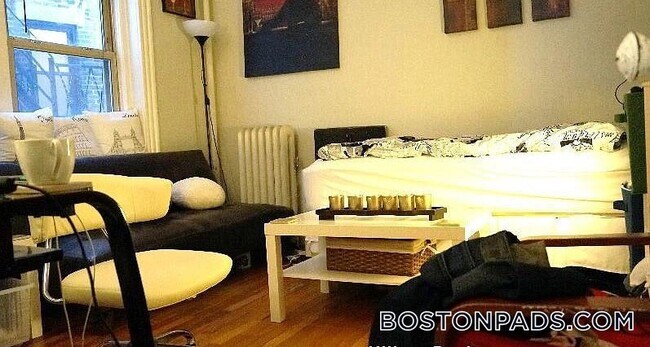 55 Park Dr, Unit 1 in Boston, MA - Building Photo - Building Photo