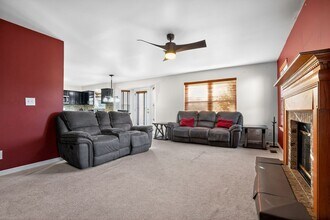 309 Francesca Ct in Oswego, IL - Building Photo - Building Photo