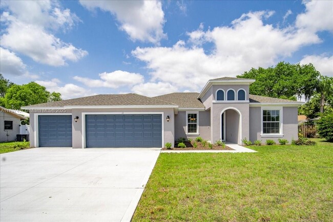property at 11 Burgundy Pl