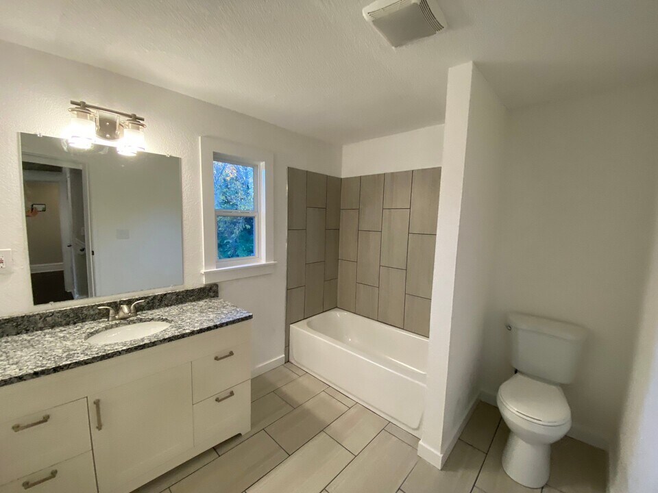 4041 Euclid Ave in Kansas City, MO - Building Photo
