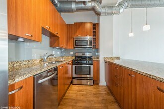 1225 W Morse Ave in Chicago, IL - Building Photo - Building Photo