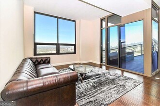 270 17th St NW in Atlanta, GA - Building Photo - Building Photo