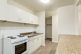 Lakeview Apartments in Bonnyville, AB - Building Photo - Building Photo