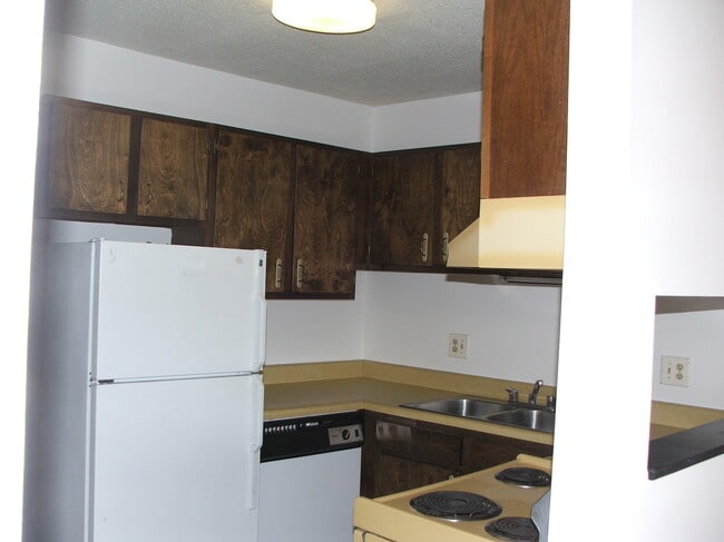 property at 92 Quarry Hill Rd