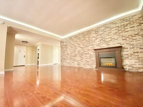 5625 Green Valley Cir in Culver City, CA - Building Photo - Building Photo