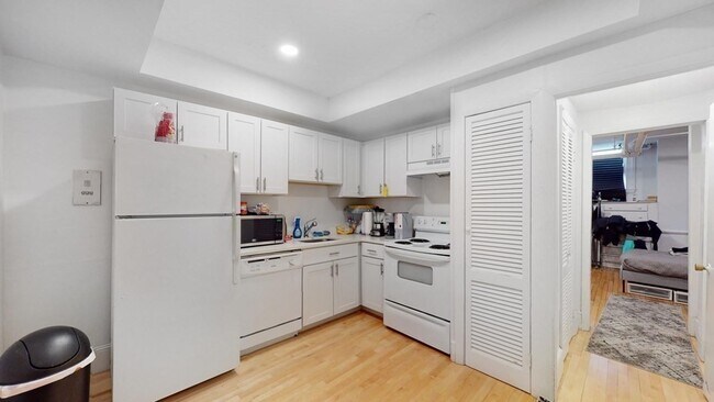 property at 92 Marlborough St