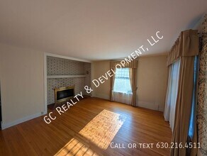 173 Pomeroy Ave in Crystal Lake, IL - Building Photo - Building Photo