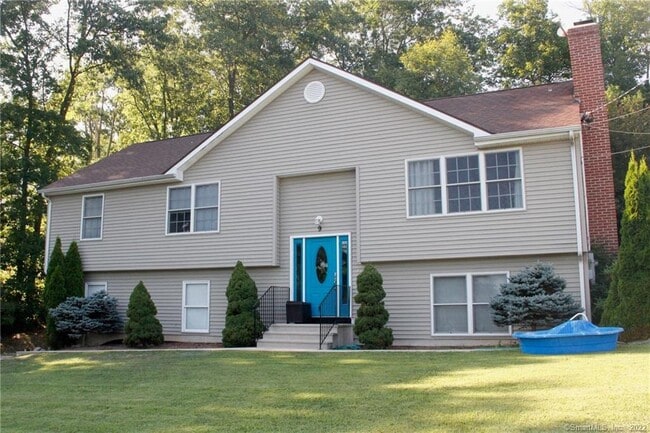 9 Ledgewood Ct in Norwich, CT - Building Photo - Building Photo