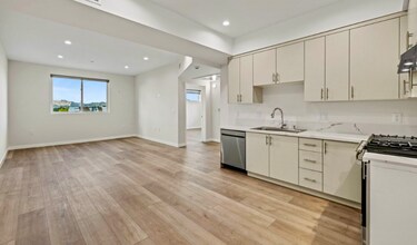 423 Oak St in Glendale, CA - Building Photo - Building Photo