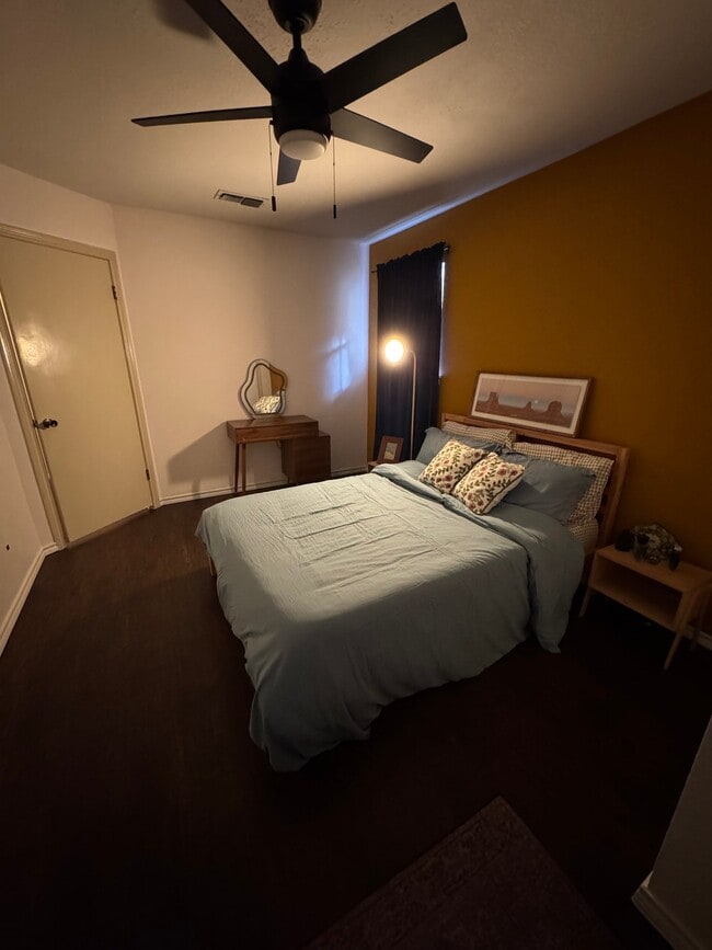 810 Cornish Oak Ct, Unit FL3-ID802 in Arlington, TX - Foto de edificio - Building Photo