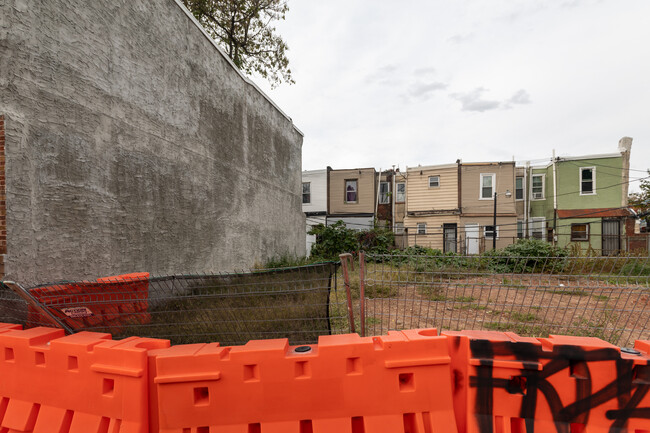 1309 W Clearfield St in Philadelphia, PA - Building Photo - Building Photo