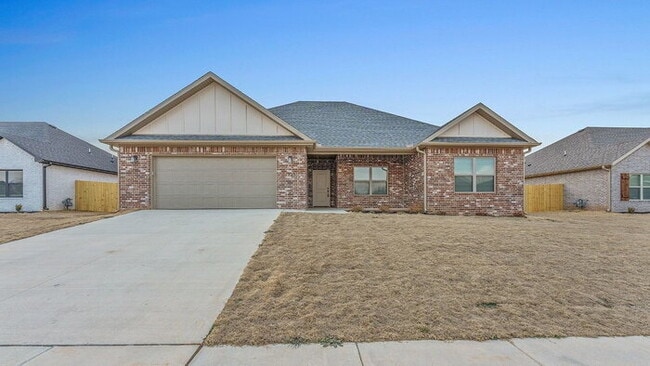 property at 123 N Banner Ave