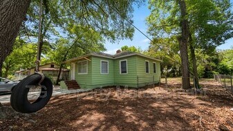 916 W 28th St in Jacksonville, FL - Building Photo