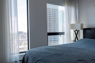 1288 Av. des Canadiens-de-Montréal, Unit SI ID1520409P in Montréal, QC - Building Photo - Building Photo