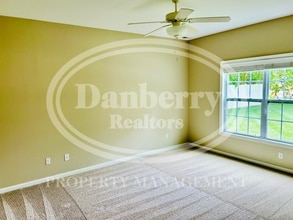 1429 River Park Ln in Waterville, OH - Building Photo - Building Photo