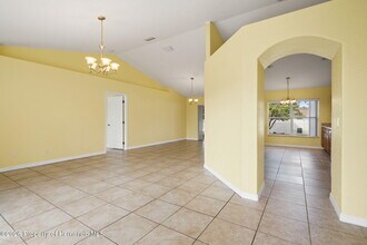 5363 Pierpoint Ave in Spring Hill, FL - Building Photo - Building Photo