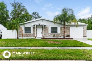 2091 Luana Dr E in Jacksonville, FL - Building Photo