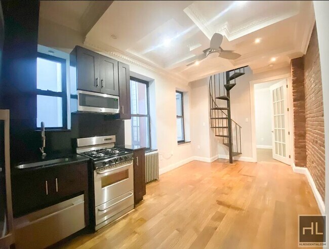 Prince Street Perfection - SoHo 1BR – No F in New York, NY - Foto de edificio - Building Photo