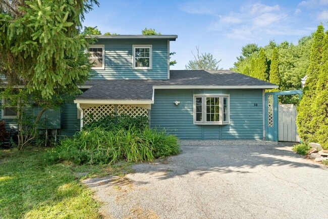 property at 12 Brickyard Rd