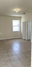 9451 SW 171st Pl, Unit 1 in Miami, FL - Building Photo - Building Photo