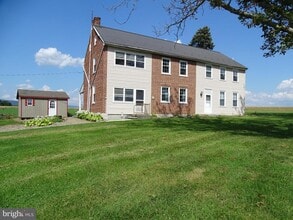1410 Gillan Dr in Saint Thomas, PA - Building Photo - Building Photo