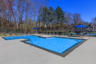 The Park at Palatine in College Park, GA - Building Photo