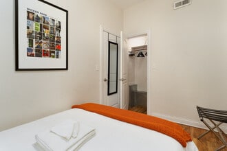 2149 W Division St, Unit SI ID1379029P in Chicago, IL - Building Photo - Building Photo