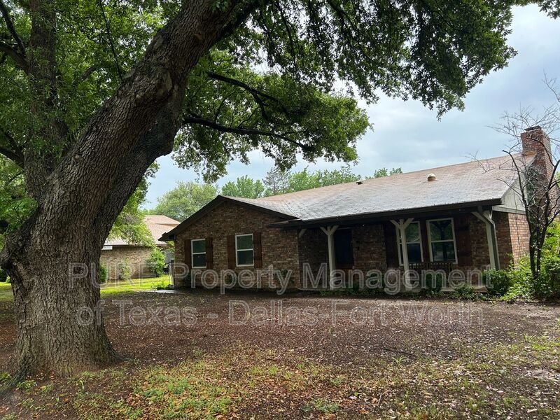 1917 Casa Loma Ct in Grapevine, TX - Building Photo