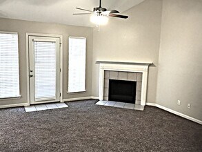 491 Laurel Hill Cir in Richmond Hill, GA - Building Photo - Building Photo