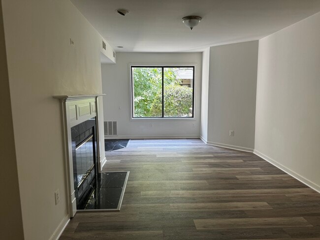 9962 Hellingly Pl in Montgomery Village, MD - Building Photo - Building Photo