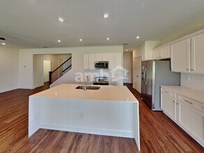 343 Onate Cir in St. Augustine, FL - Foto de edificio - Building Photo