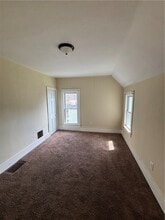 1056 Walnut St in Elmira, NY - Building Photo - Building Photo