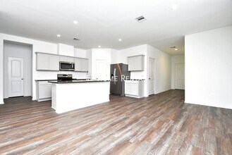 24311 Saddlestone Green Dr in Spring, TX - Building Photo - Building Photo