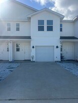 9789 McLuvin Rd in Pensacola, FL - Building Photo