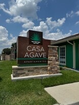Casa Agave in Houston, TX - Building Photo
